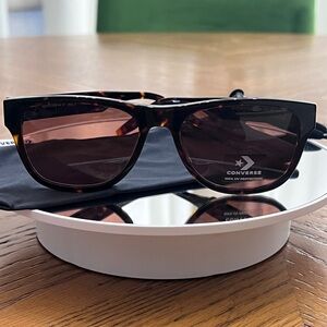 Converse Men’s Tortoiseshell Frame Sunglasses with Brown Lenses